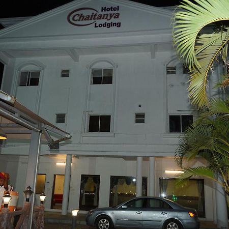 Hotel Chaitanya Lodging Supe Luaran gambar
